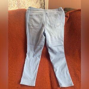 Time and Tru Women's Light Blue Straight Leg Jeans